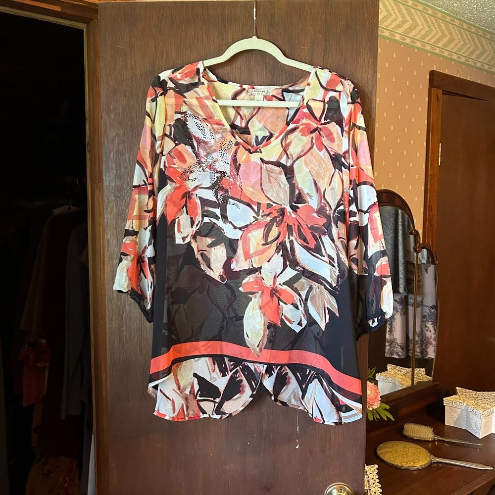 energe' world wear blouse, size XL